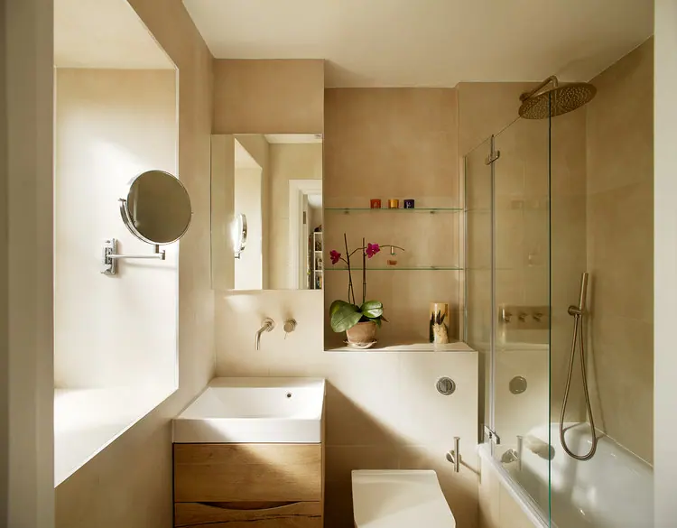 Notting Hill Apartment in Notting Hill, W11, interior design and bespoke joinery by Studio Schubert